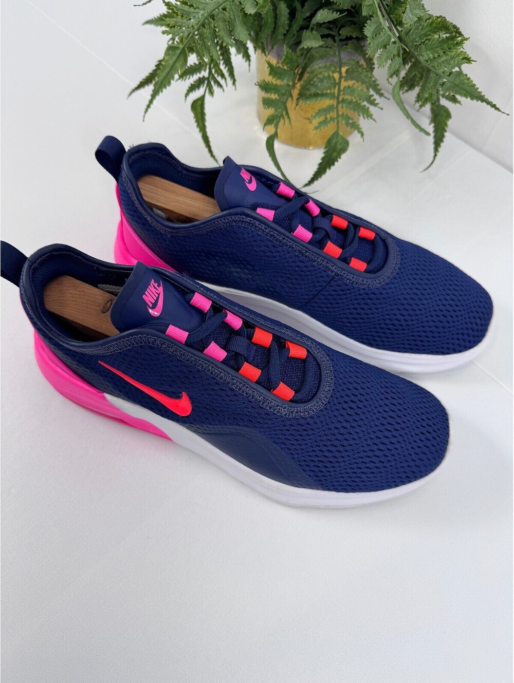 Nike Air Max Motion 2 Running Shoes Women’s 8.5 Navy Pink Athleisure Sneakers - Picture 2 of 9